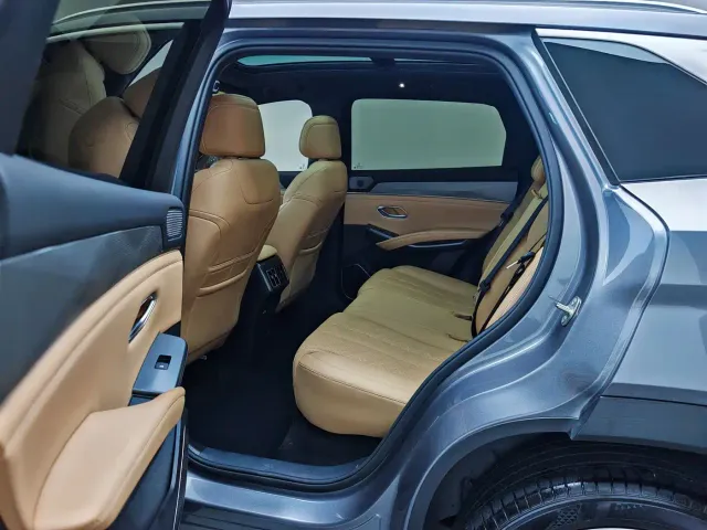 BYD Song L DM-i — Фото автомобиля 17