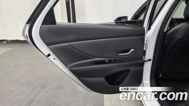 Hyundai AVANTE Avante (CN7) — Фото автомобиля 22