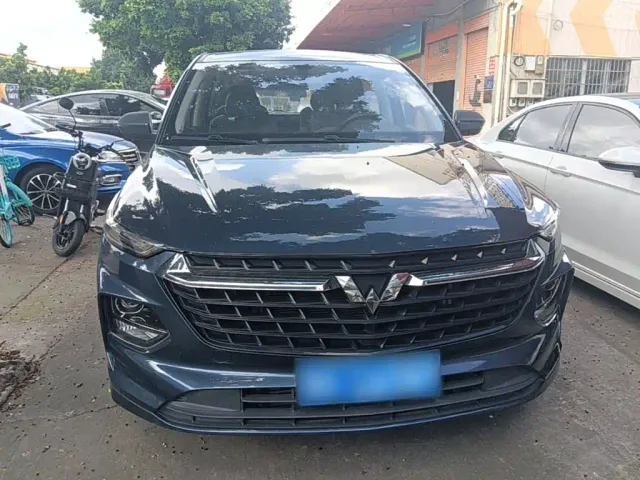 Wuling Victory — Фото автомобиля 2