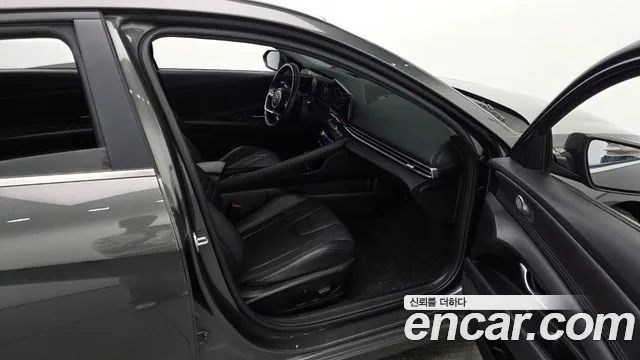 Hyundai Avante CN7 — Фото автомобиля 17