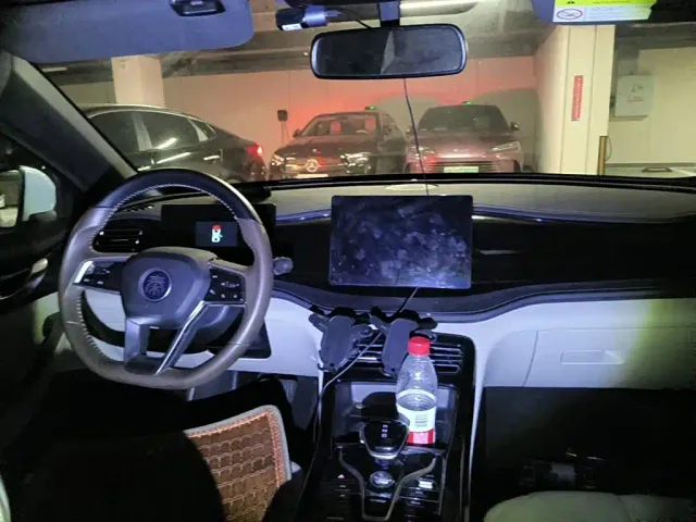 BYD Qin PLUS — Фото автомобиля 12