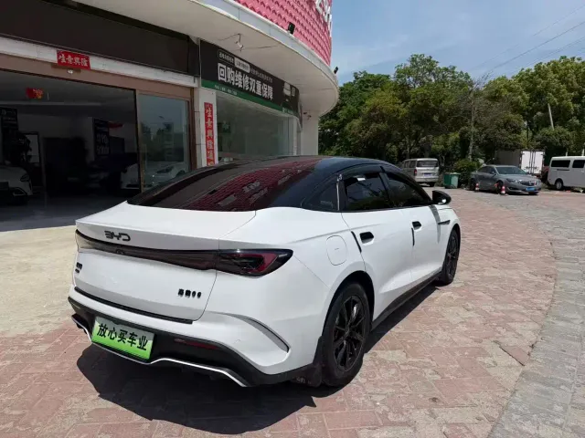 BYD Seal 06 — Фото автомобиля 9