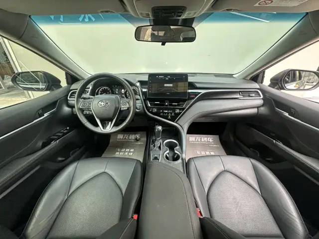 Toyota Camry — Фото автомобиля 6