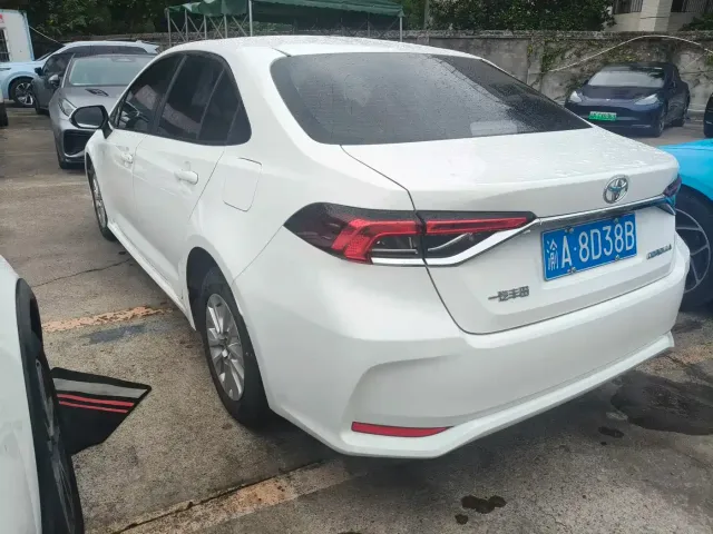 Toyota Corolla — Фото автомобиля 6