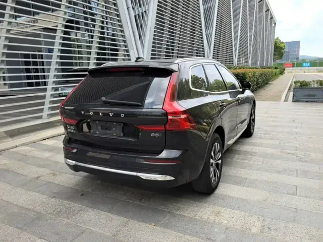 Volvo XC60 — Фото автомобиля 6