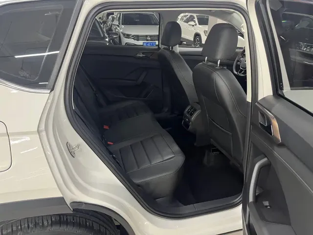 Volkswagen Tharu — Фото автомобиля 10