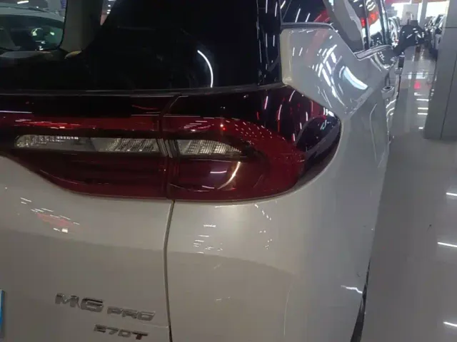 GAC Trumpchi M6 — Фото автомобиля 7