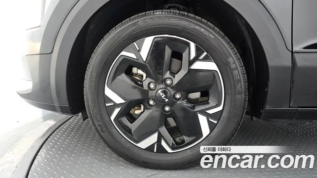 Kia Niro Niro (New) — Фото автомобиля 5