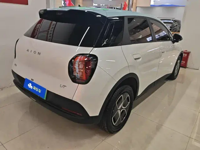 GAC Aion UT — Фото автомобиля 3