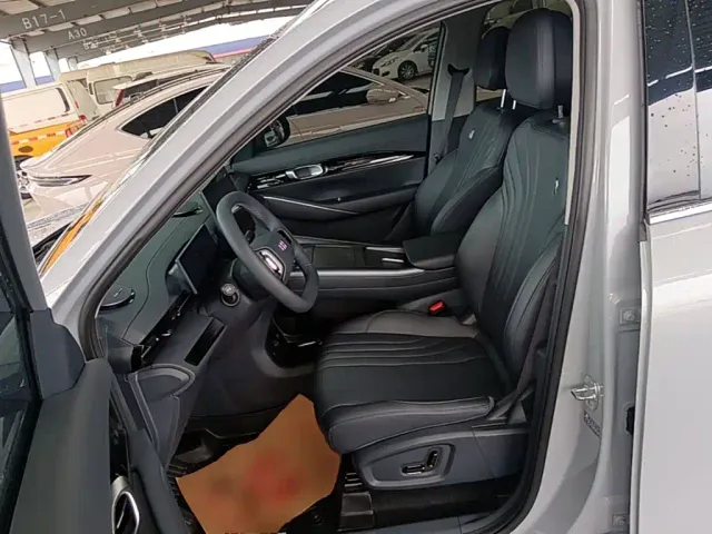Geely Galaxy E5 — Фото автомобиля 14