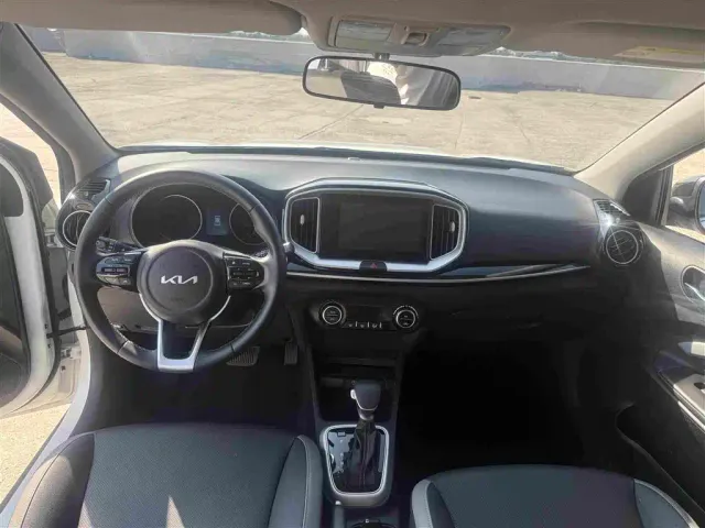 Kia KX1 — Фото автомобиля 5