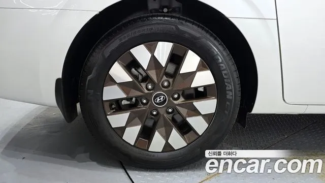 Hyundai Staria — Фото автомобиля 5