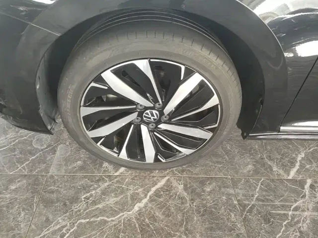 Volkswagen Passat — Фото автомобиля 22
