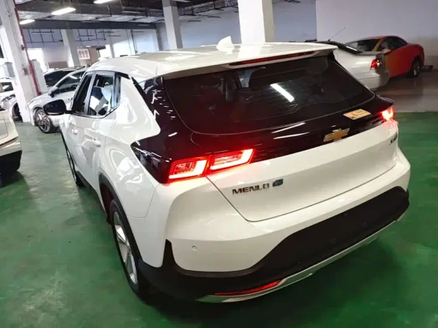 Chevrolet Menlo — Фото автомобиля 4