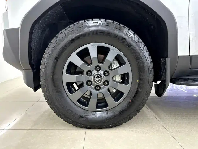 Toyota Prado — Фото автомобиля 29