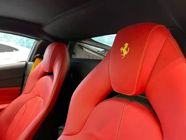 Ferrari F8 — Фото автомобиля 15