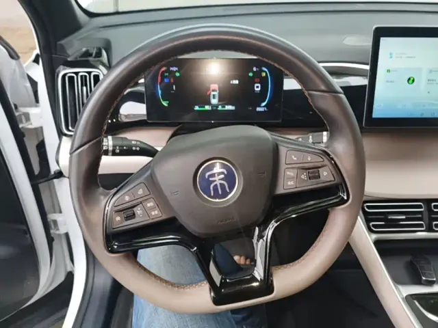 BYD Song Pro — Фото автомобиля 10