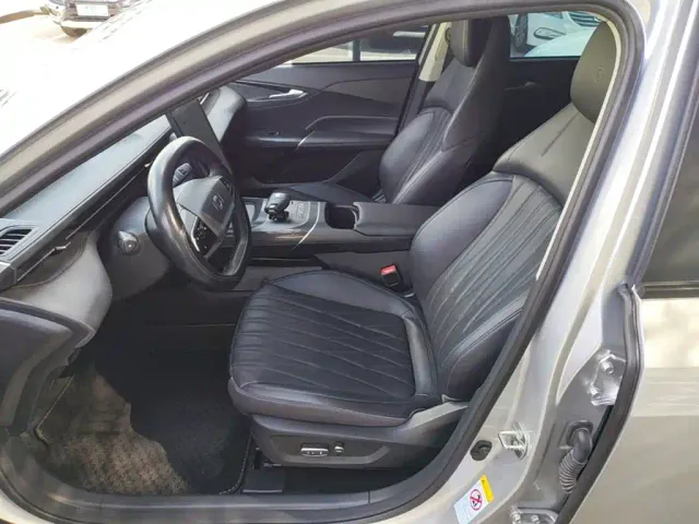 Changan Qiyuan A05 — Фото автомобиля 14