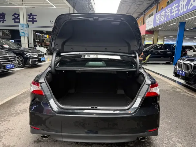 Toyota Camry — Фото автомобиля 16