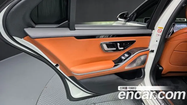 Mercedes-Benz S-Class — Фото автомобиля 20