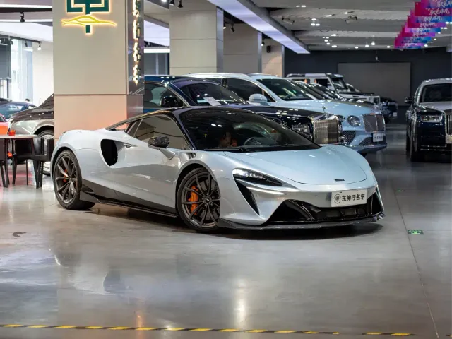 McLaren Artura — Фото автомобиля 3