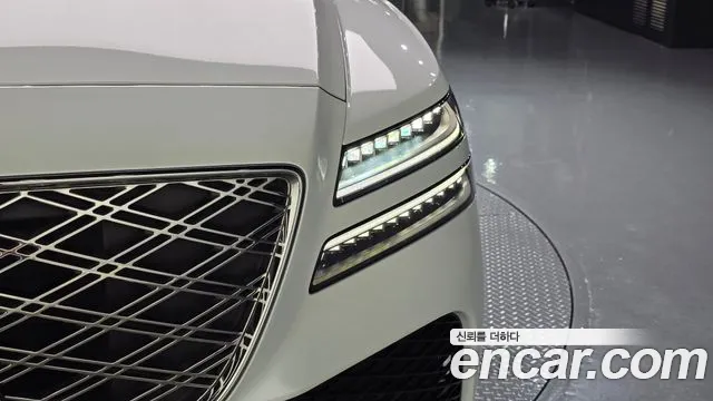Genesis GV80 — Фото автомобиля 7