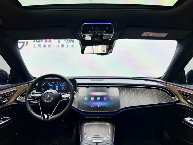 Mercedes-Benz E-Class — Фото автомобиля 9