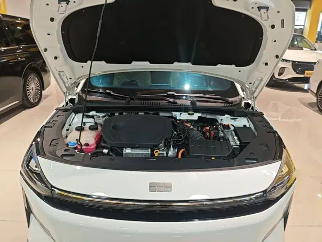 Geely Galaxy L6 — Фото автомобиля 19