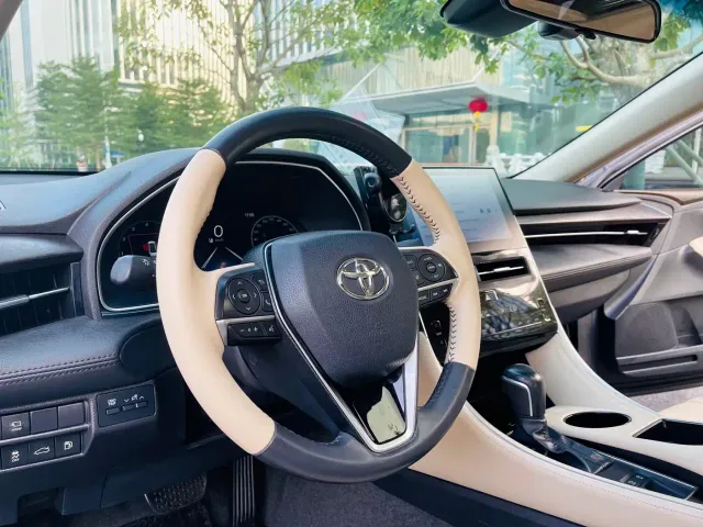Toyota Avalon — Фото автомобиля 14