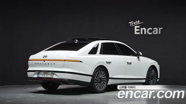 Hyundai Grandeur GN7 — Фото автомобиля 2