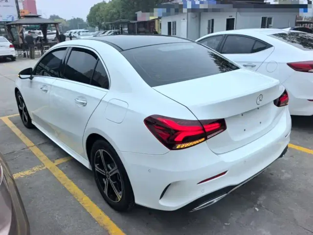 Mercedes-Benz A-Class — Фото автомобиля 4
