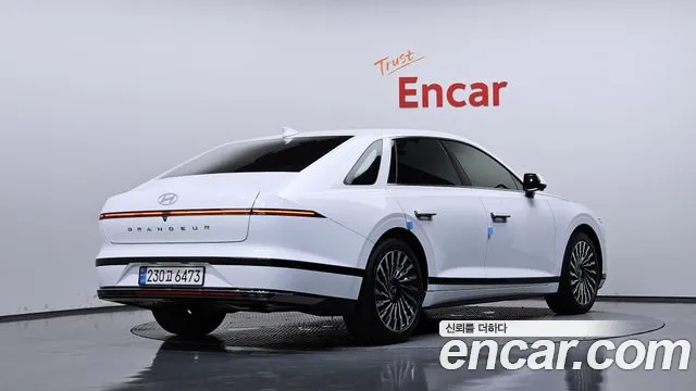 Hyundai Grandeur GN7 — Фото автомобиля 2