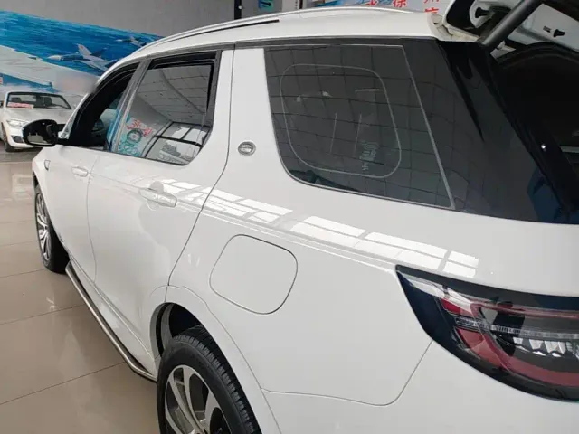 Land Rover Discovery Sport — Фото автомобиля 4
