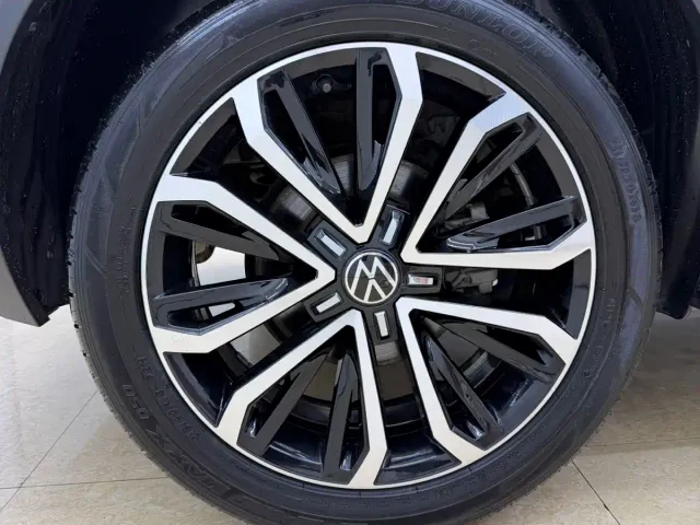 Volkswagen T-Roc — Фото автомобиля 25