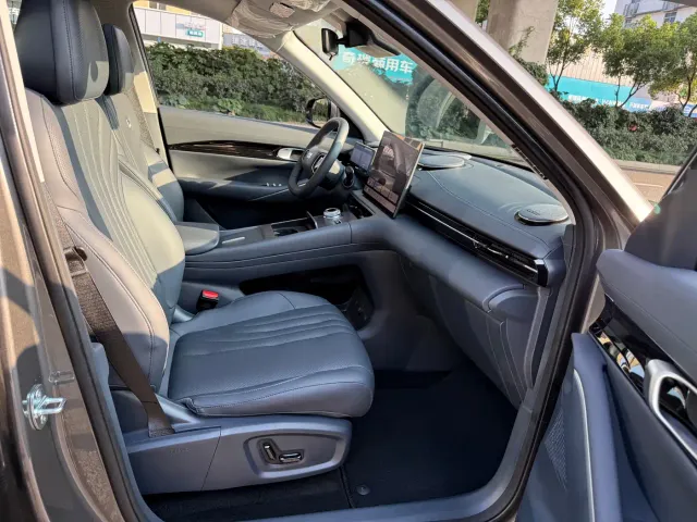 Geely Galaxy E5 — Фото автомобиля 6