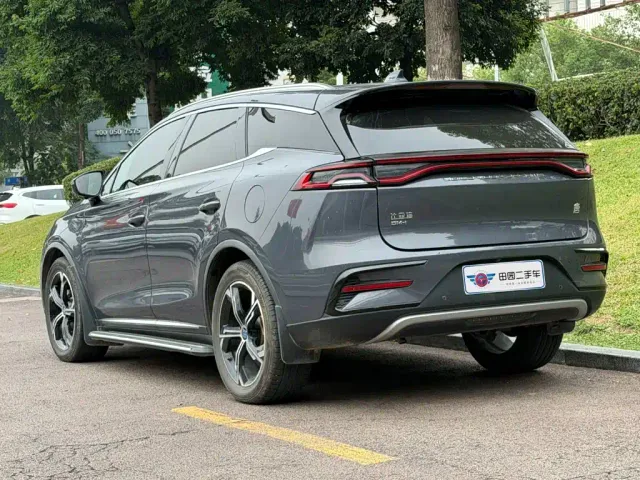 BYD Tang — Фото автомобиля 4