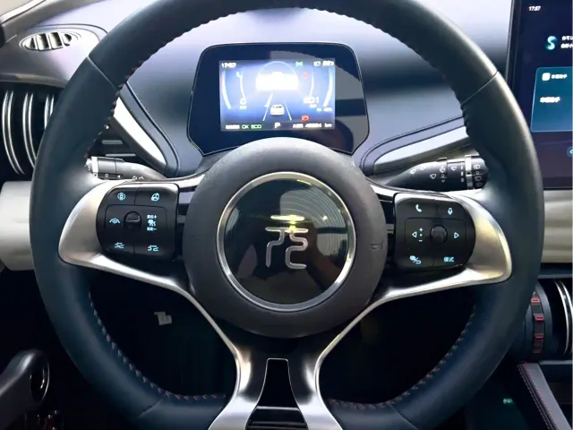BYD Yuan PLUS — Фото автомобиля 12
