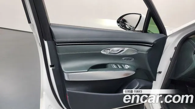 Genesis GV70 Electrified GV70 — Фото автомобиля 23