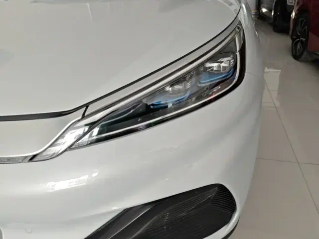 BYD Yuan PLUS — Фото автомобиля 23