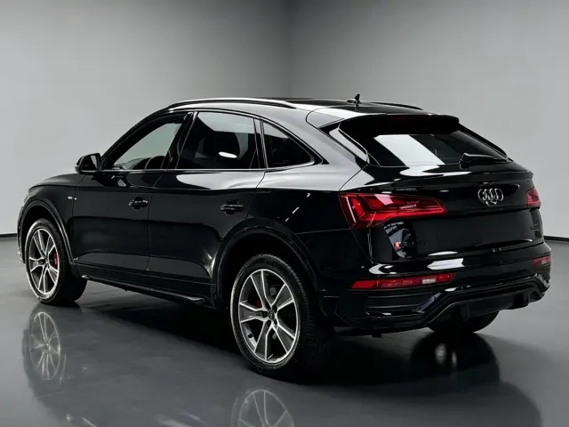 Audi Q5L Sportback — Фото автомобиля 9