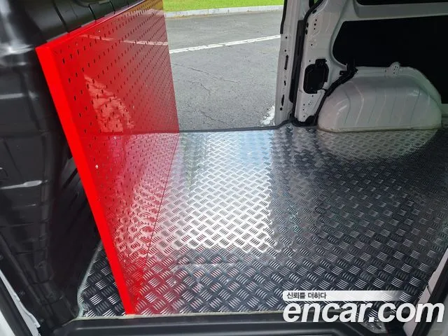 Hyundai Staria Staria — Фото автомобиля 18