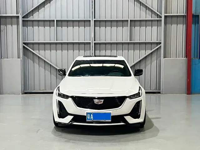Cadillac CT5 — Фото автомобиля 2