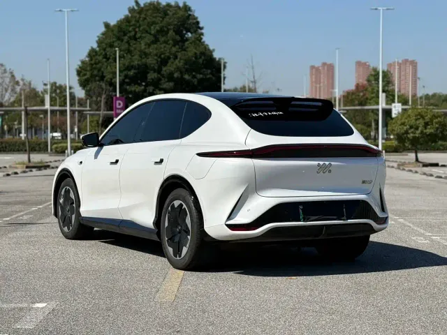 IM Motors IM LS7 — Фото автомобиля 7