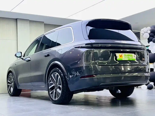 Li Auto L9 — Фото автомобиля 6