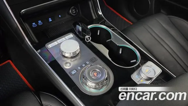 Genesis GV80 — Фото автомобиля 12
