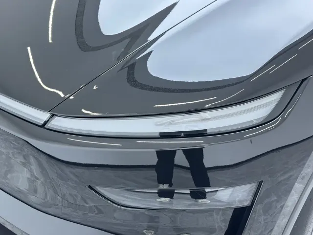Tesla Model Y — Фото автомобиля 11