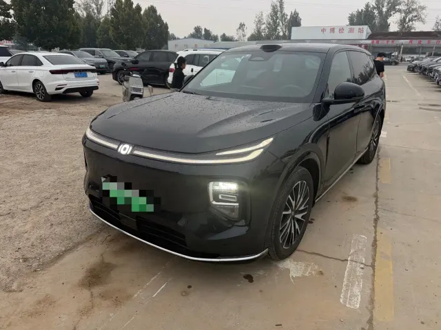 Фотография автомобиля — Changan Qiyuan Q07