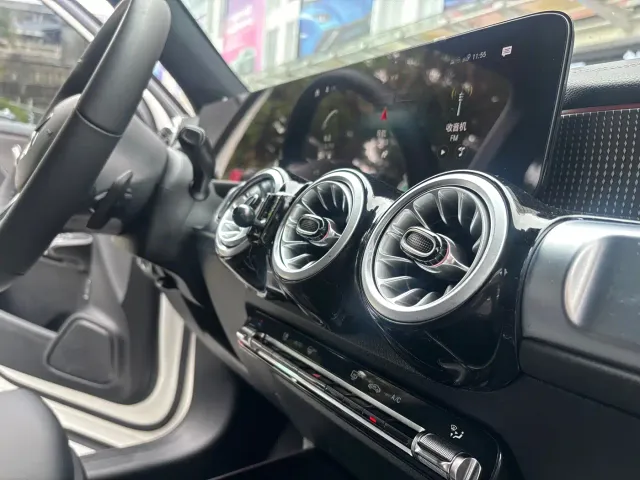 Mercedes-Benz GLB-Class — Фото автомобиля 15
