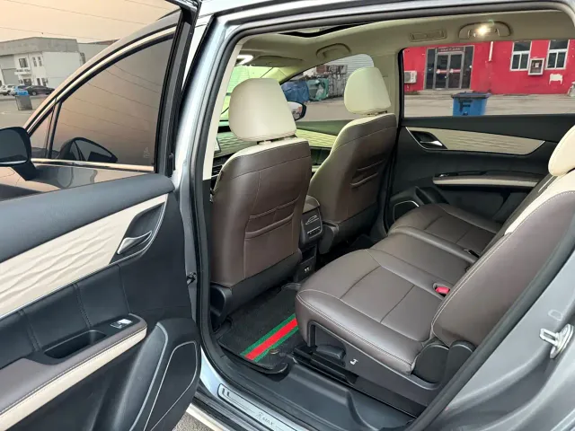 BYD Song MAX — Фото автомобиля 14