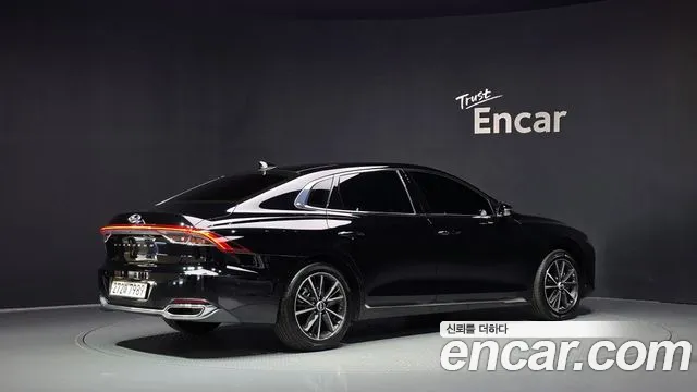 Hyundai Grandeur New — Фото автомобиля 2